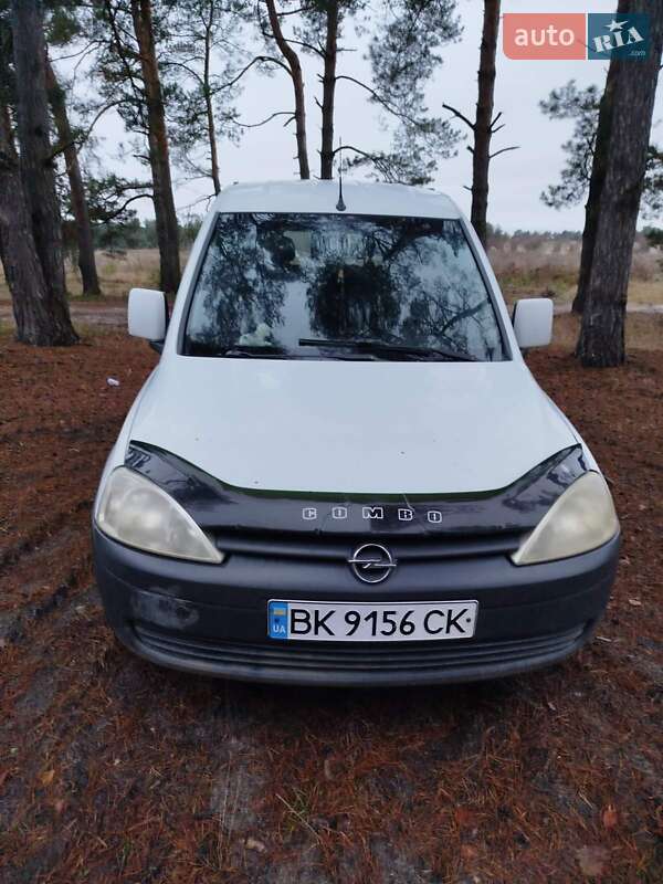 Мінівен Opel Combo 2006 в Сарнах