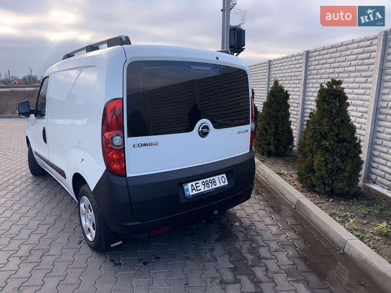 Інші вантажівки Opel Combo 2012 в Дніпрі