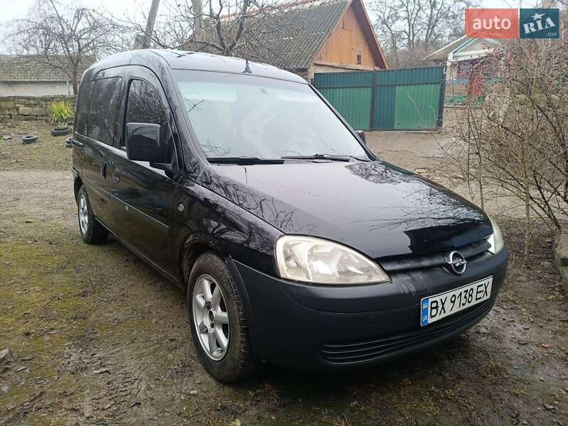 Минивэн Opel Combo 2004 в Борщеве