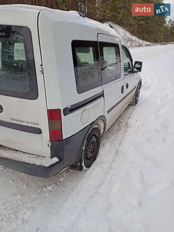 Минивэн Opel Combo 2002 в Чигирине