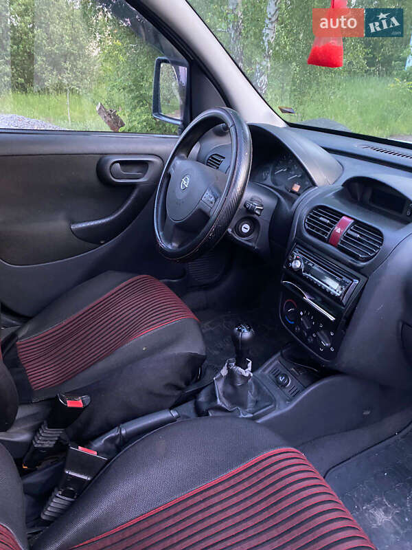 Минивэн Opel Combo 2009 в Звягеле