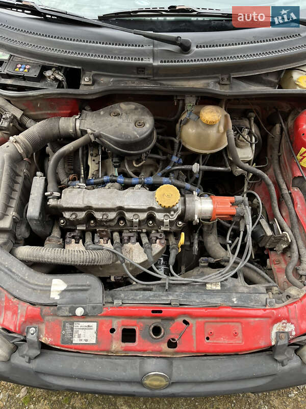 Грузовой фургон Opel Combo 1995 в Львове