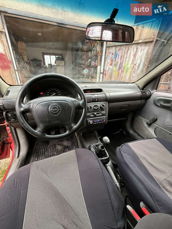 Грузовой фургон Opel Combo 1995 в Львове