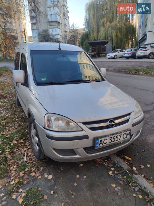 Мінівен Opel Combo 2007 в Луцьку
