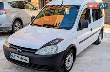 Минивэн Opel Combo 2006 в Калуше