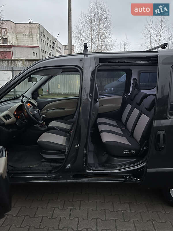Минивэн Opel Combo 2012 в Хмельницком