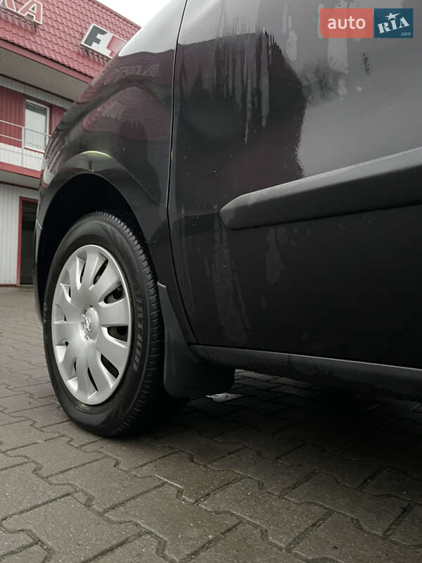 Минивэн Opel Combo 2012 в Хмельницком