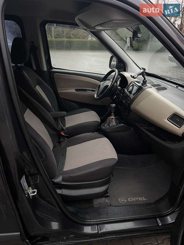 Минивэн Opel Combo 2012 в Хмельницком