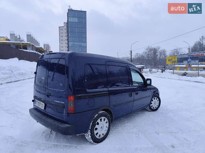 Грузовой фургон Opel Combo 2009 в Тернополе