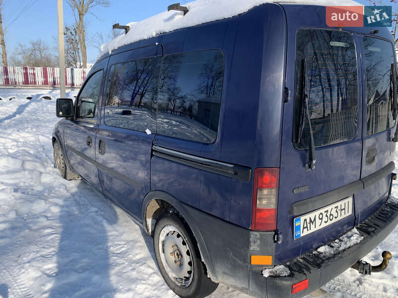 Минивэн Opel Combo 2004 в Барановке