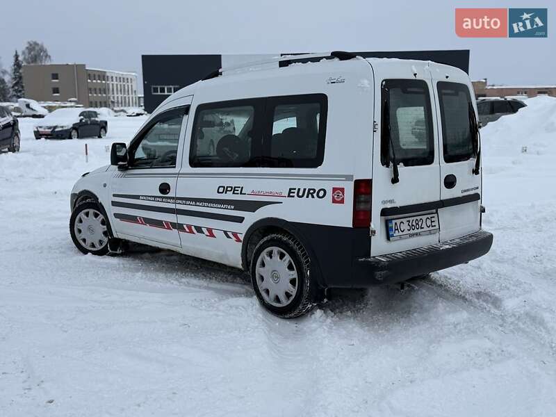 Мінівен Opel Combo 2005 в Луцьку
