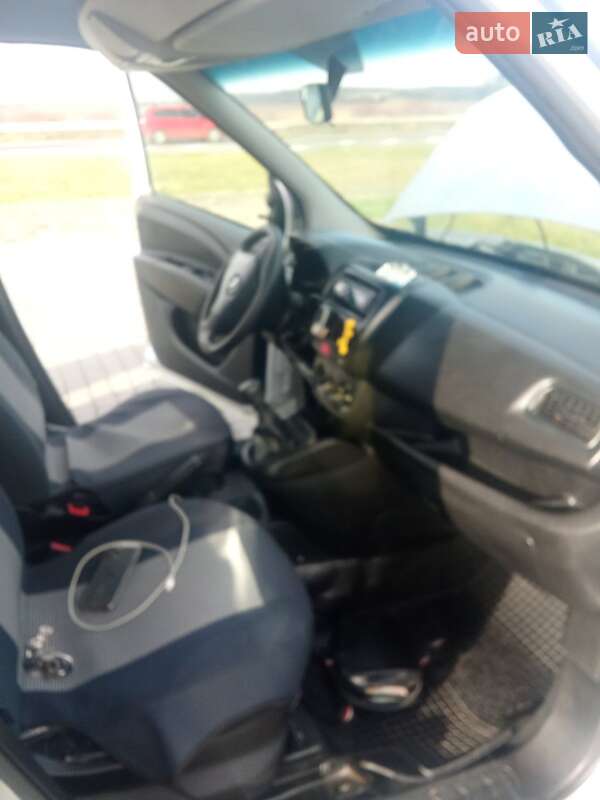 Минивэн Opel Combo 2012 в Львове фото 6 Минивэн Opel Combo 2012 в Львове