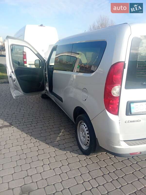 Минивэн Opel Combo 2012 в Львове фото 10 Минивэн Opel Combo 2012 в Львове