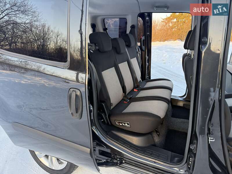 Мінівен Opel Combo 2012 в Трускавці
