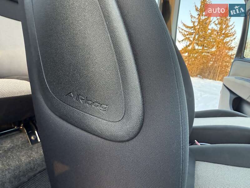 Мінівен Opel Combo 2012 в Трускавці