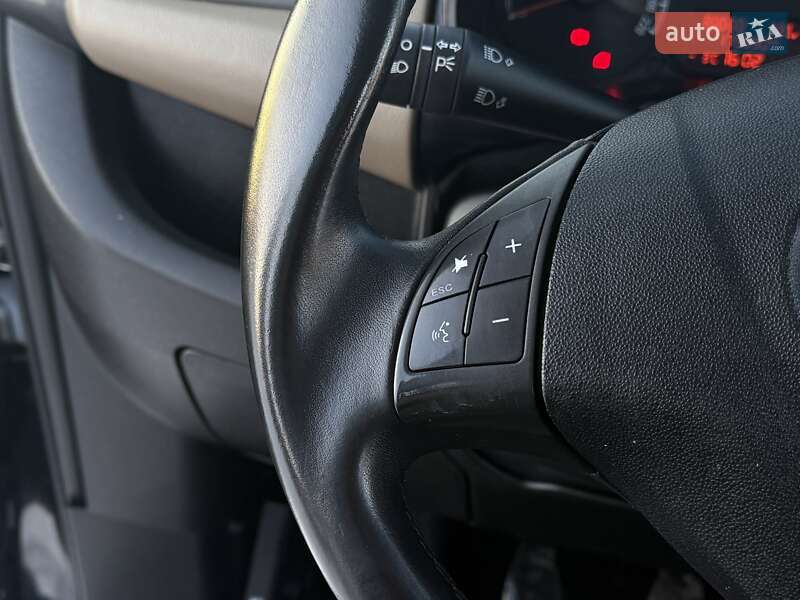 Мінівен Opel Combo 2012 в Трускавці