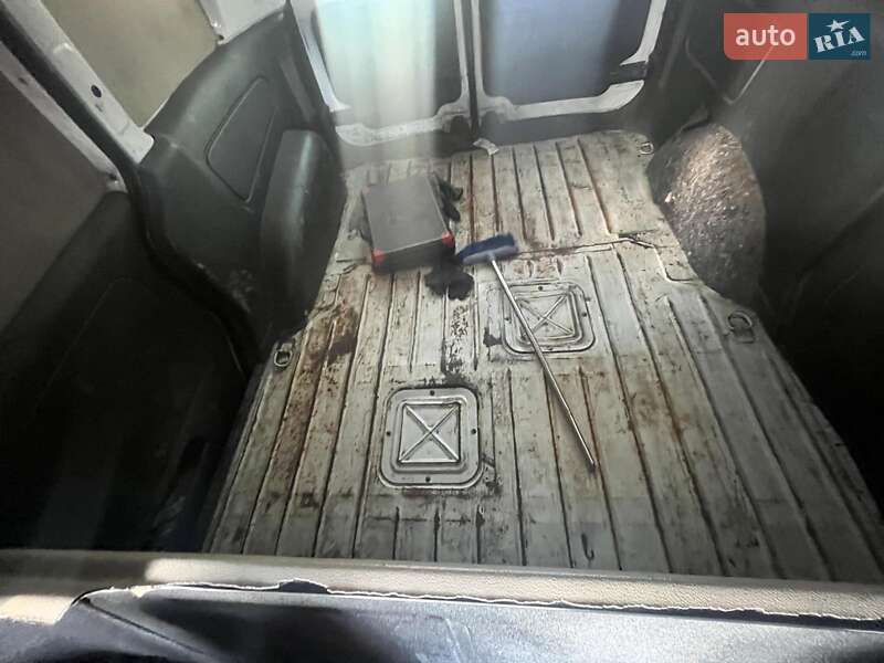 Вантажний фургон Opel Combo 2011 в Києві фото 54 Вантажний фургон Opel Combo 2011 в Києві