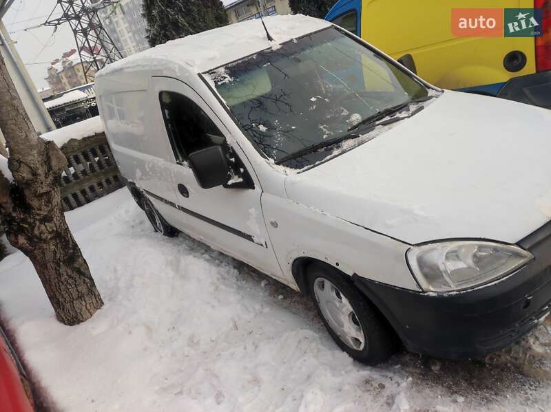 Вантажний фургон Opel Combo 2009 в Івано-Франківську фото 2 Вантажний фургон Opel Combo 2009 в Івано-Франківську