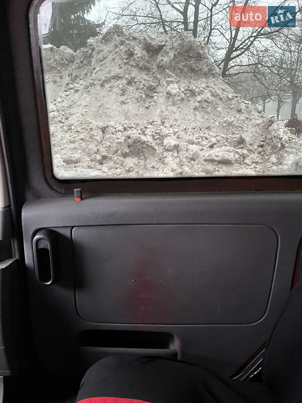 Мінівен Opel Combo 2003 в Чернівцях