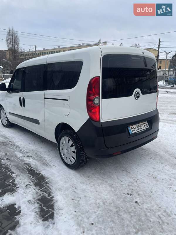 Мінівен Opel Combo 2013 в Житомирі
