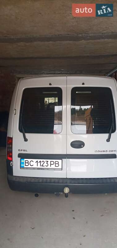 Минивэн Opel Combo 2007 в Турке