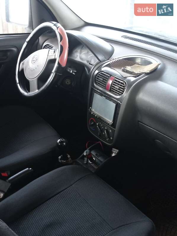 Минивэн Opel Combo 2006 в Никополе