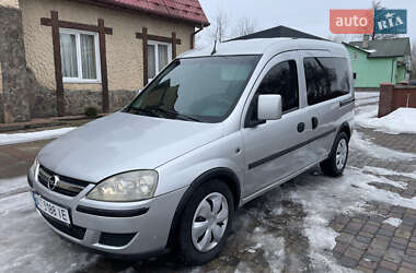 Минивэн Opel Combo 2010 в Калуше