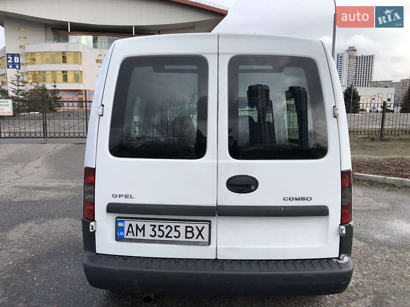 Минивэн Opel Combo 2008 в Киеве фото 5 Минивэн Opel Combo 2008 в Киеве
