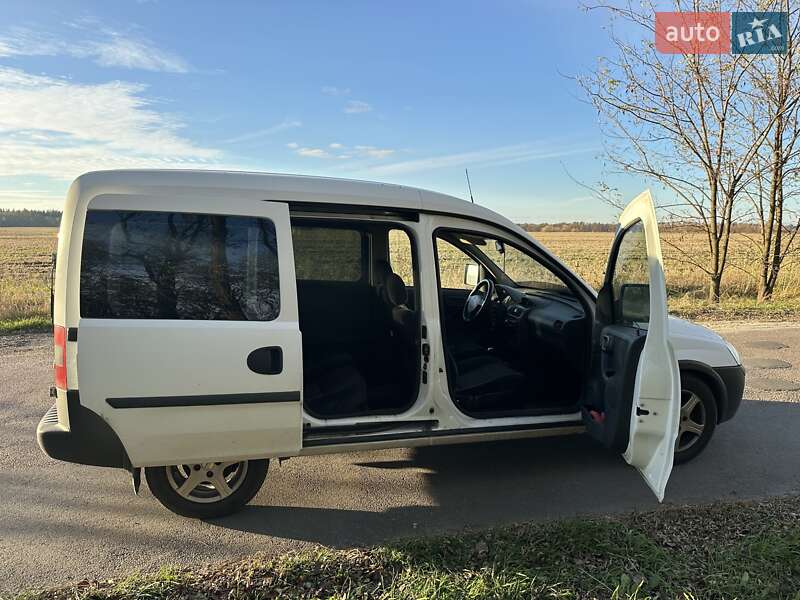 Мінівен Opel Combo 2006 в Києві