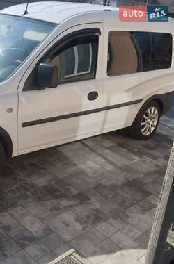 Минивэн Opel Combo 2011 в Житомире