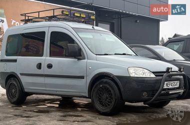 Минивэн Opel Combo 2008 в Олевске