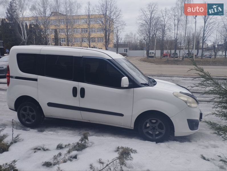 Мінівен Opel Combo 2012 в Білій Церкві