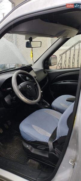 Мінівен Opel Combo 2012 в Коломиї