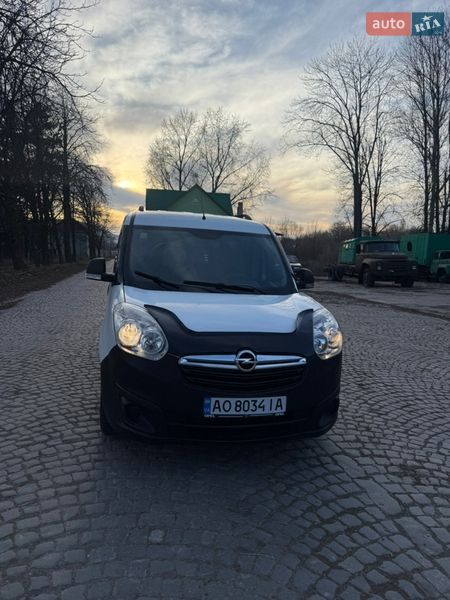 Минивэн Opel Combo 2012 в Тячеве