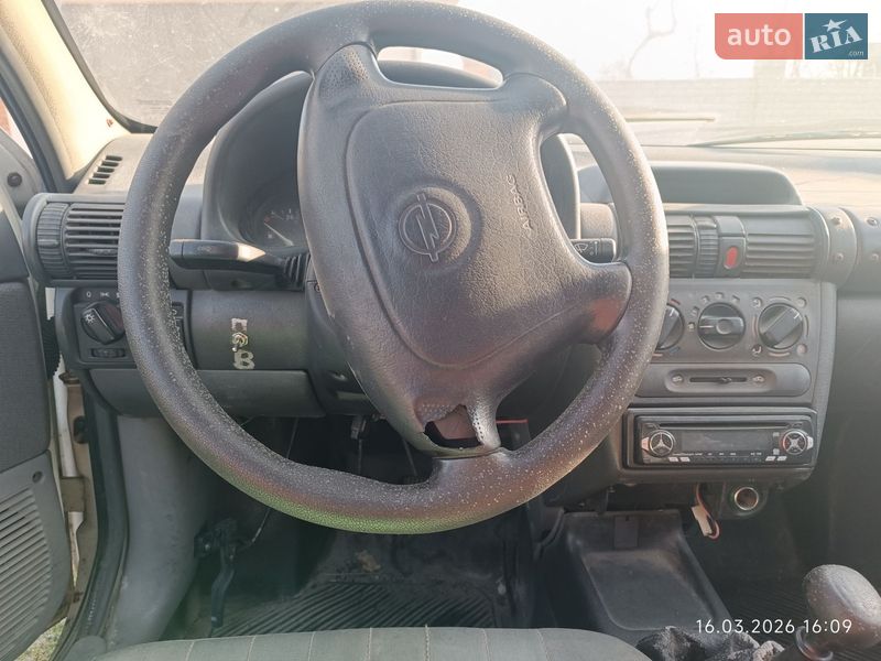 Грузовой фургон Opel Combo 1995 в Одессе