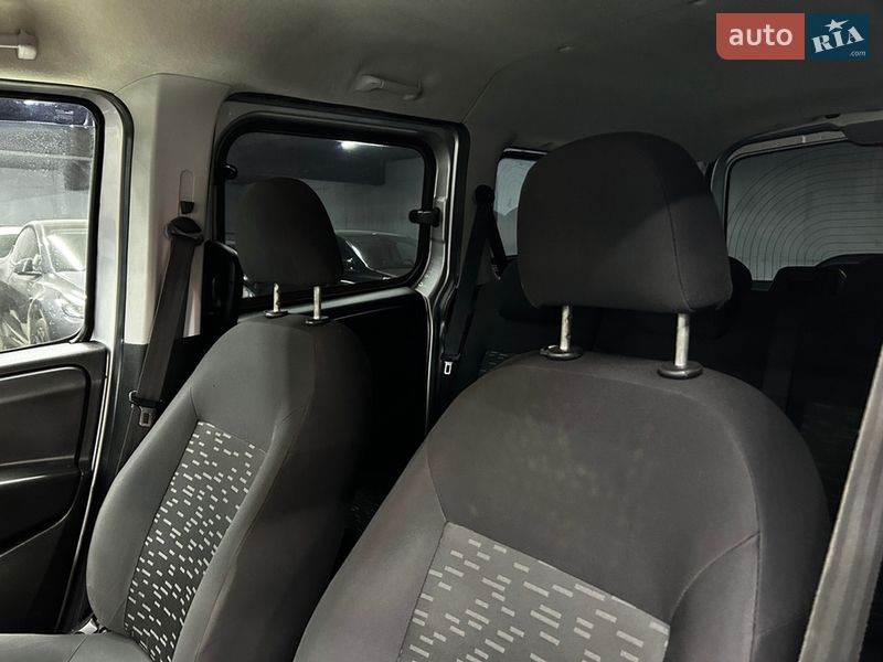 Мінівен Opel Combo 2014 в Чернівцях