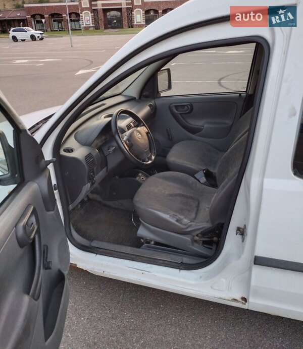 Мінівен Opel Combo 2002 в Києві