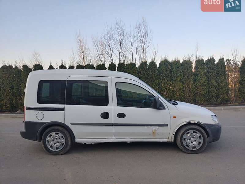 Мінівен Opel Combo 2002 в Києві