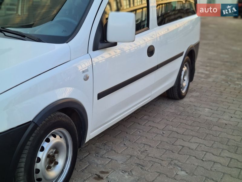 Мінівен Opel Combo 2006 в Житомирі фото 8 Мінівен Opel Combo 2006 в Житомирі