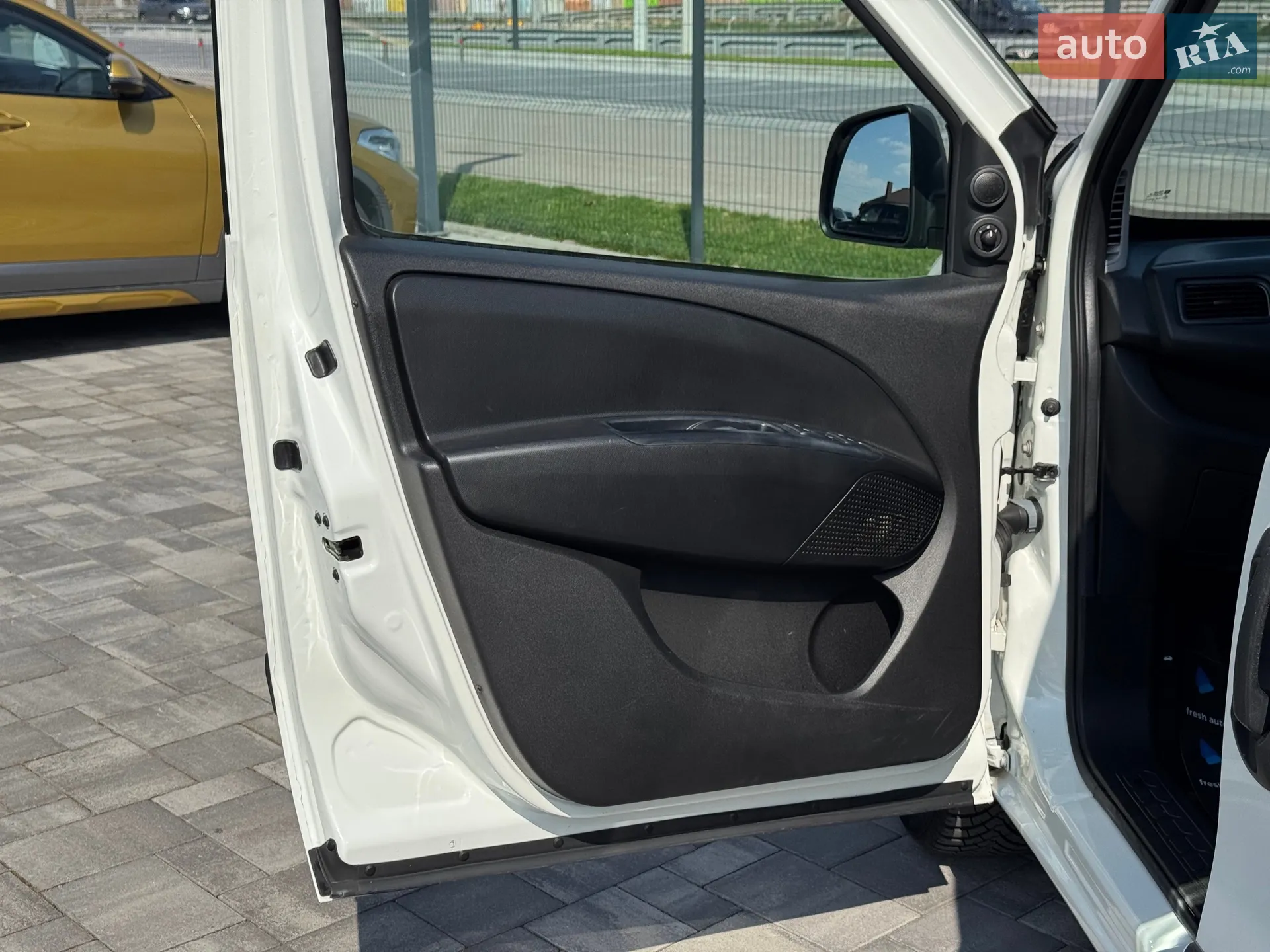 2018 Opel Combo - мініатюра 14