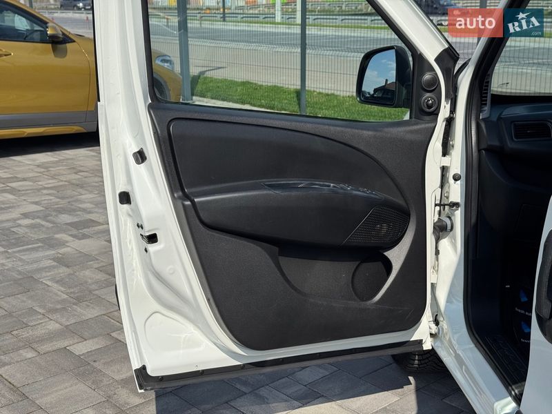 Минивэн Opel Combo 2018 в Ровно