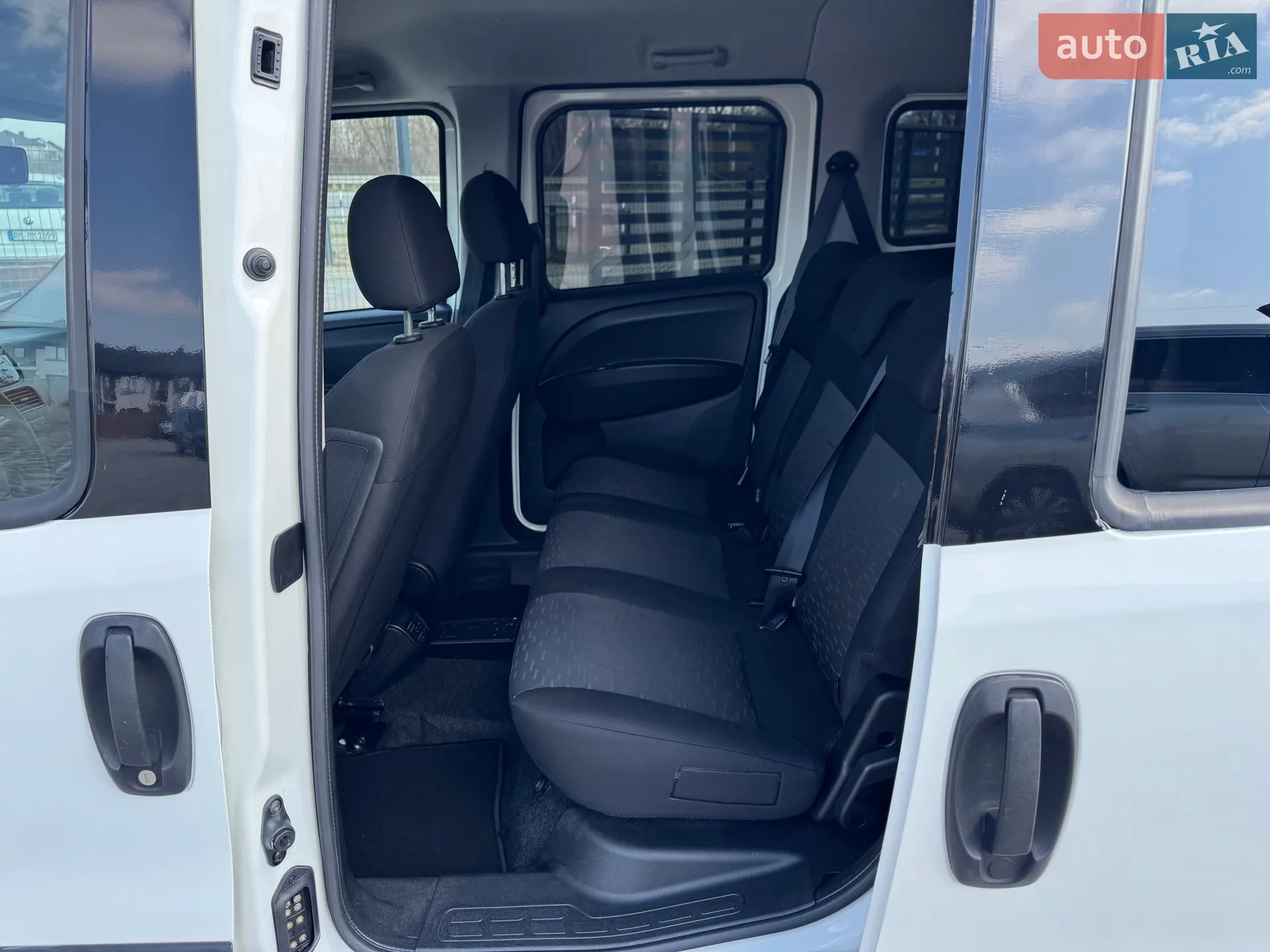 2018 Opel Combo - мініатюра 23