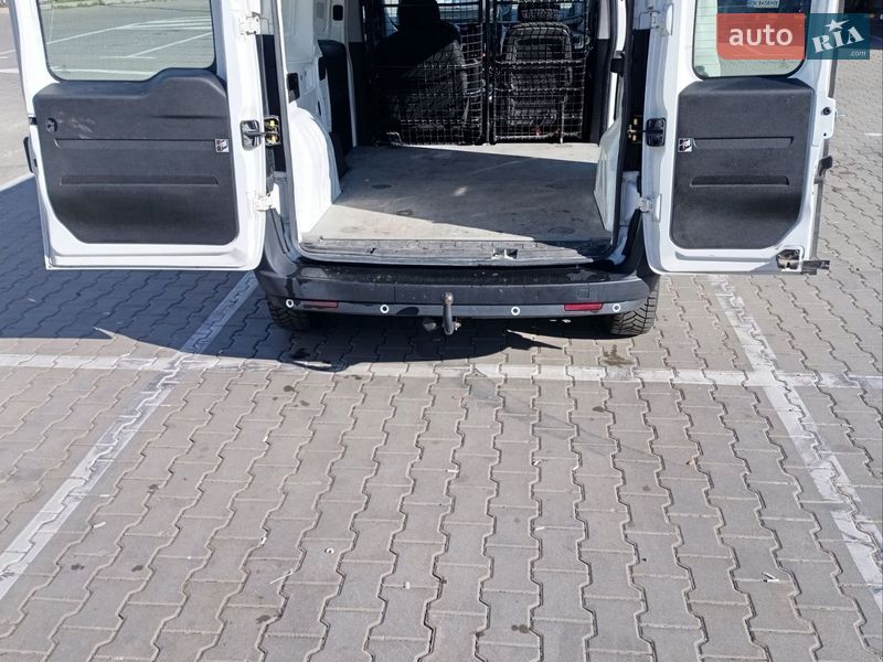 Вантажний фургон Opel Combo 2018 в Києві