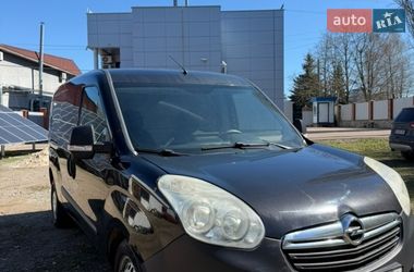Грузопассажирский фургон Opel Combo 2016 в Василькове