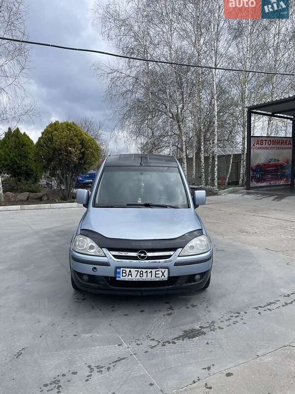 Opel Combo 2009