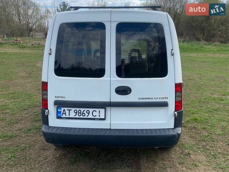 Минивэн Opel Combo 2005 в Ивано-Франковске