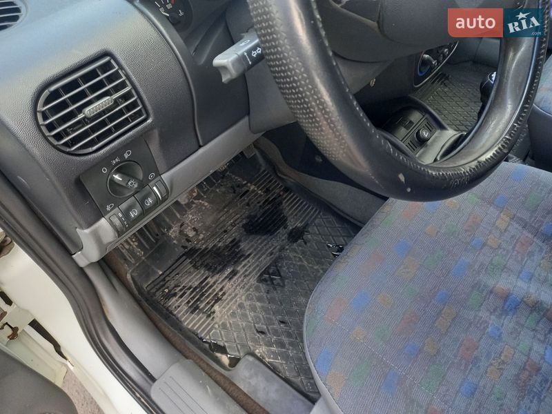 Вантажний фургон Opel Combo 2002 в Хмельницькому фото 10 Вантажний фургон Opel Combo 2002 в Хмельницькому