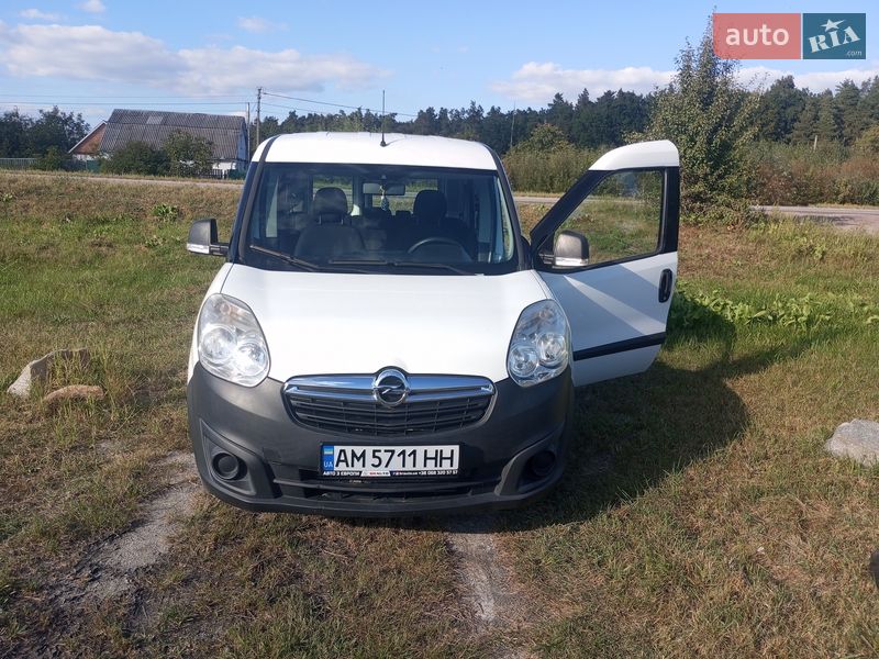 Opel Combo 2015