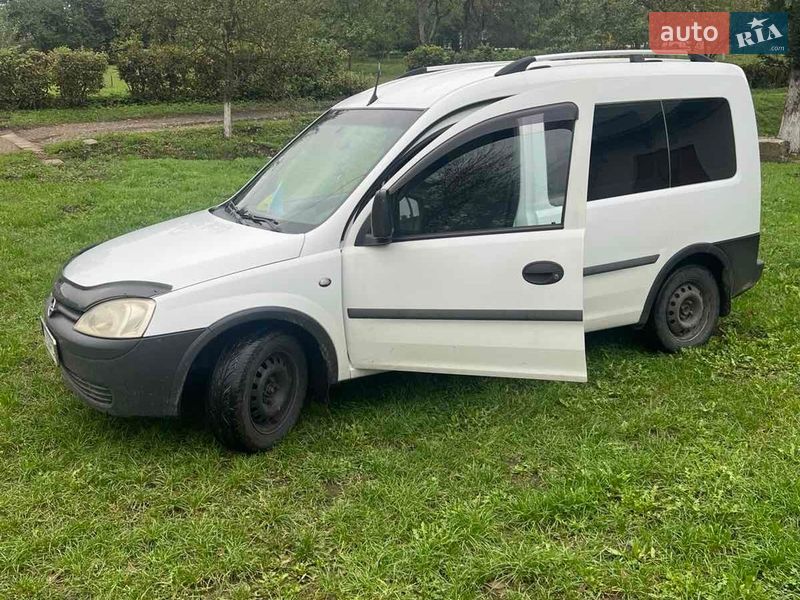 Opel Combo 2004