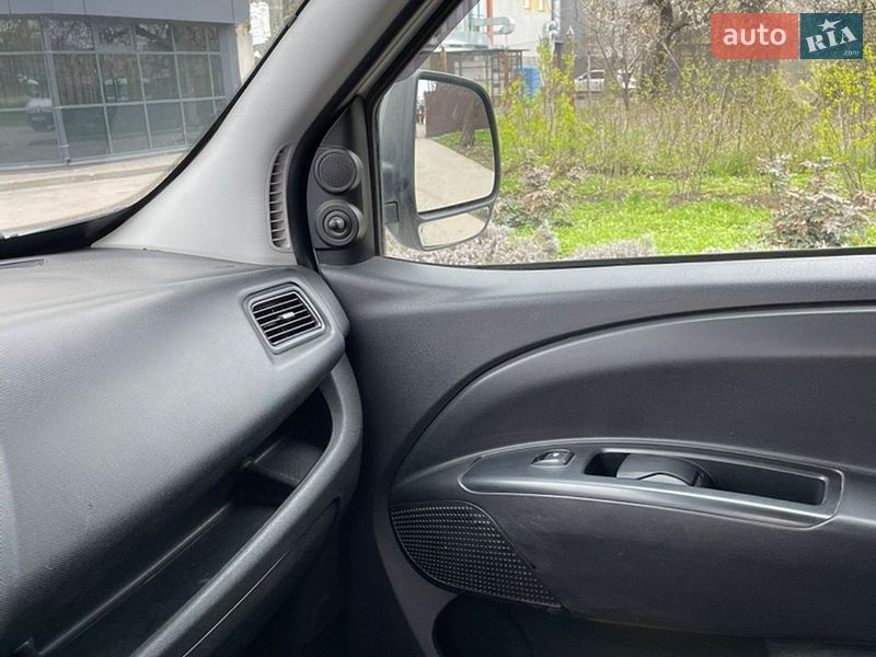 Минивэн Opel Combo 2012 в Сумах фото 8 Минивэн Opel Combo 2012 в Сумах